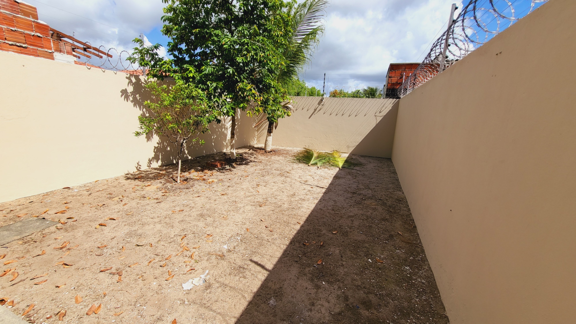 Casa em rua pública Aquiraz - Loteamento Sol Nascente