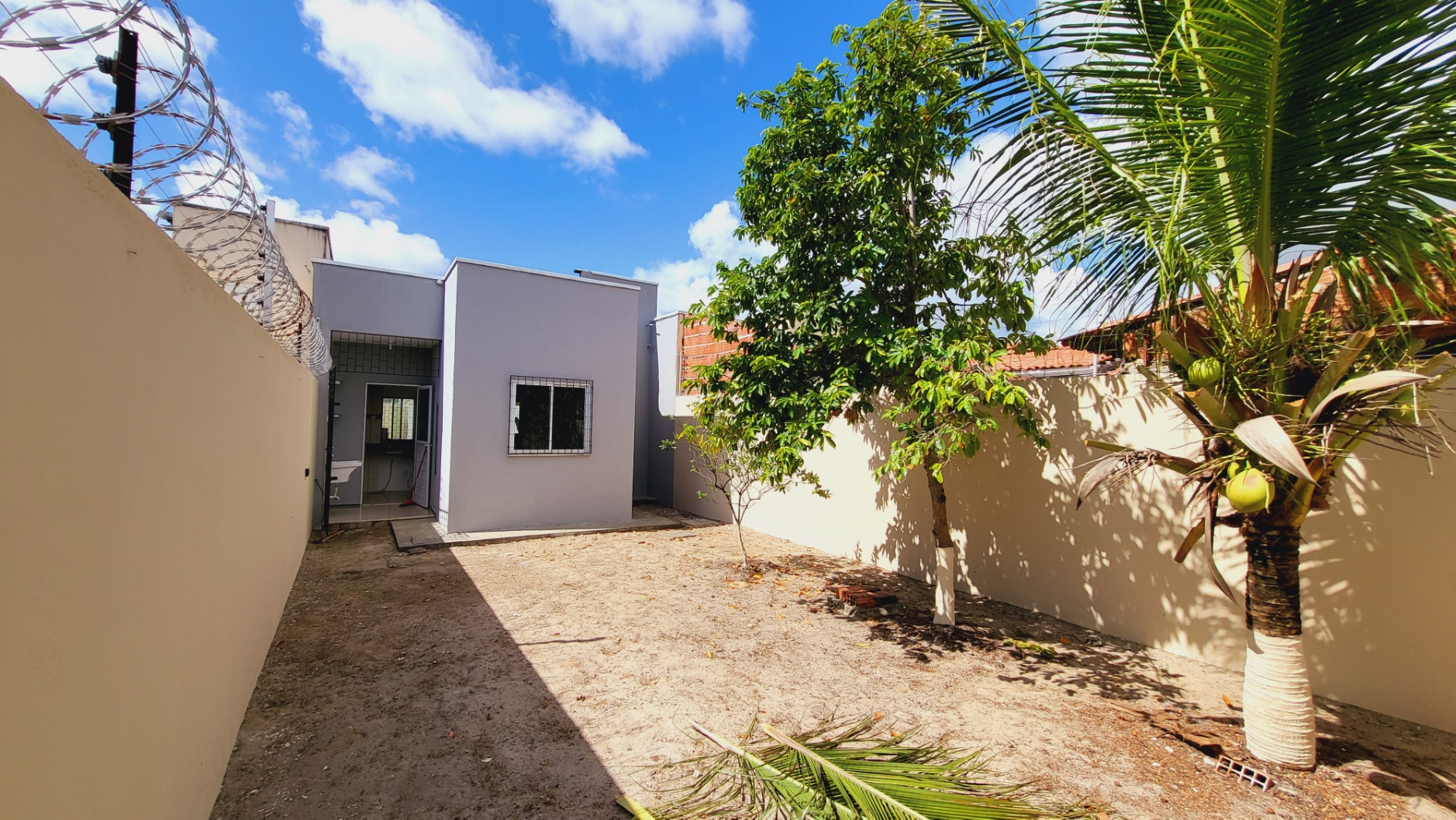 Casa em rua pública Aquiraz - Loteamento Sol Nascente