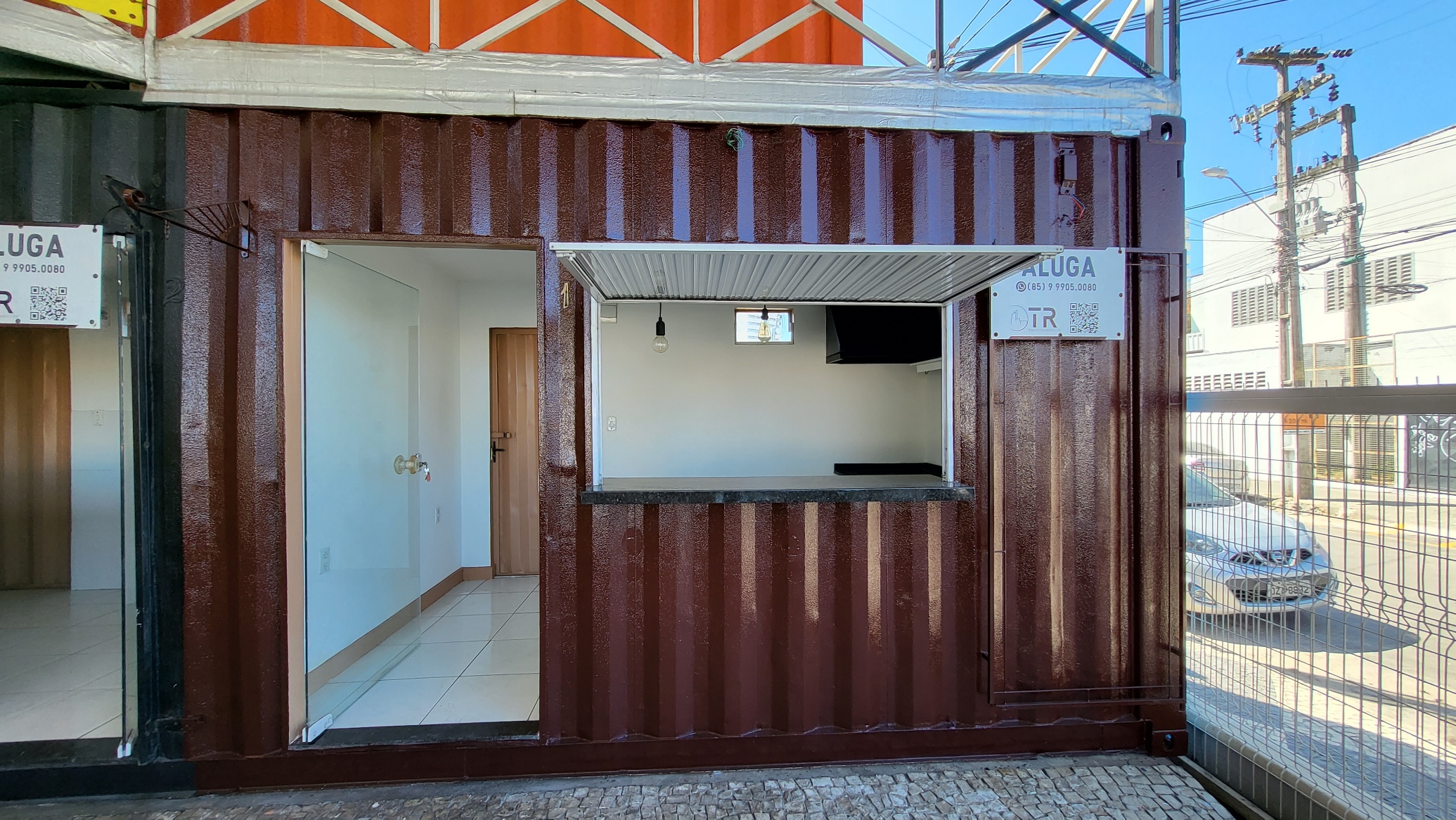 Loja em container no Cambeba (LJ 01)