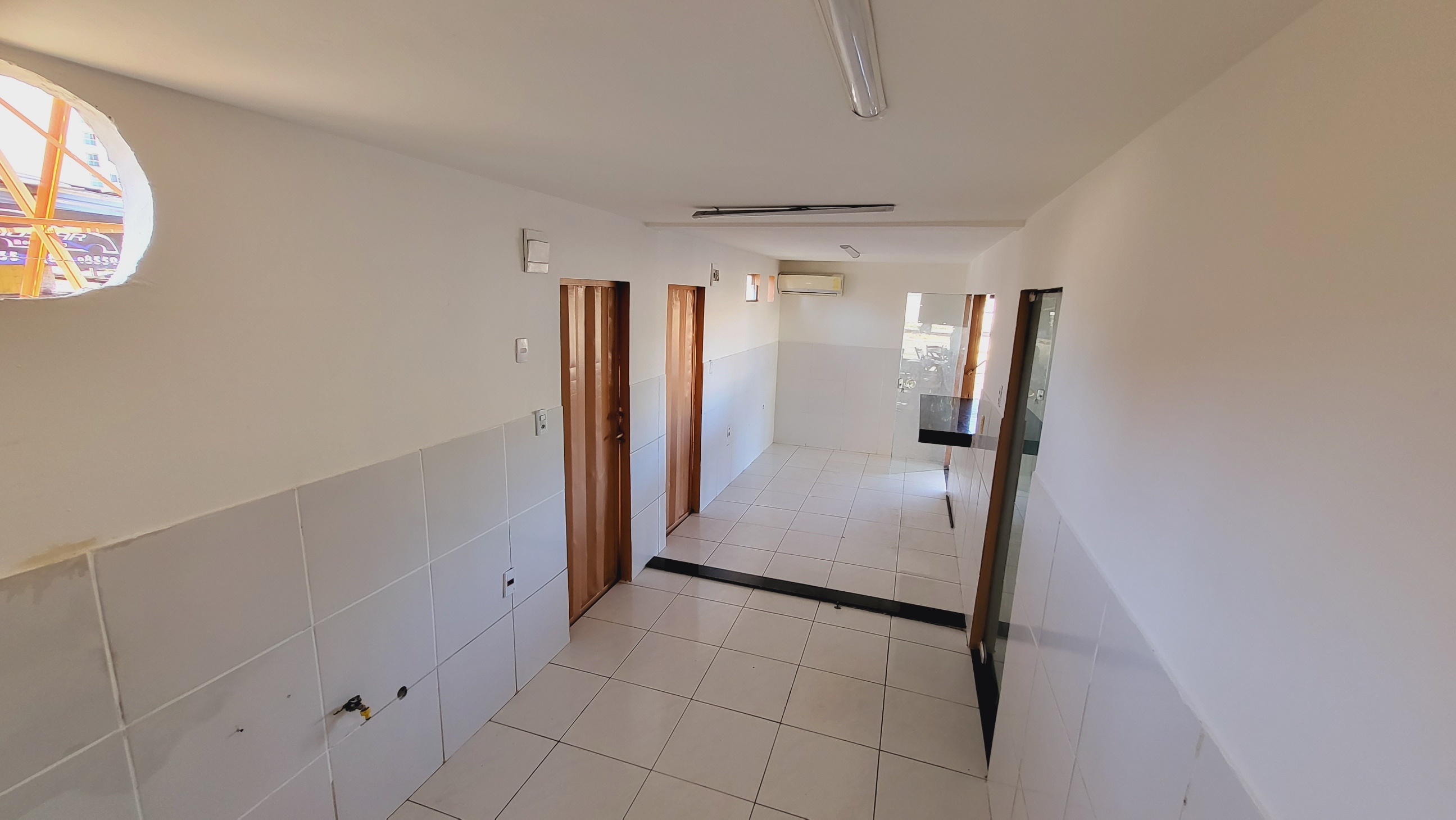 Loja em container no Cambeba (LJ 02 e 03)