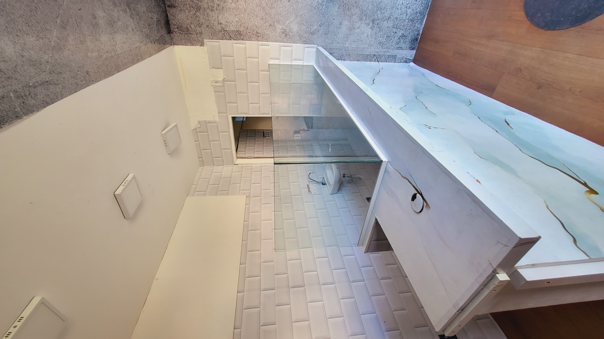 Loja em container na Oliveira Paiva (LJ 01)