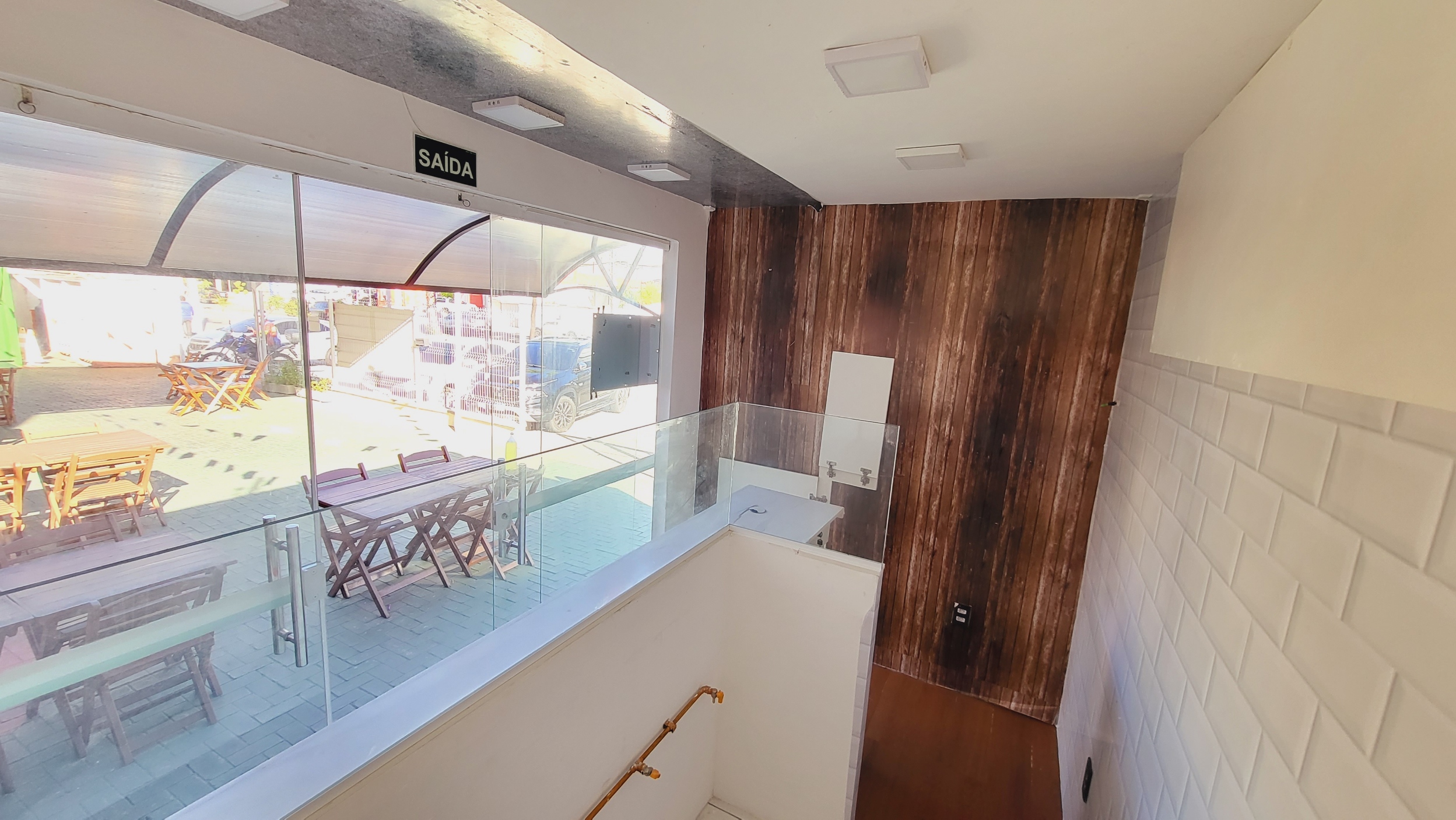 Loja em container na Oliveira Paiva (LJ 01)