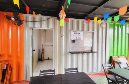 Loja em container na Oliveira Paiva (LJ 10)