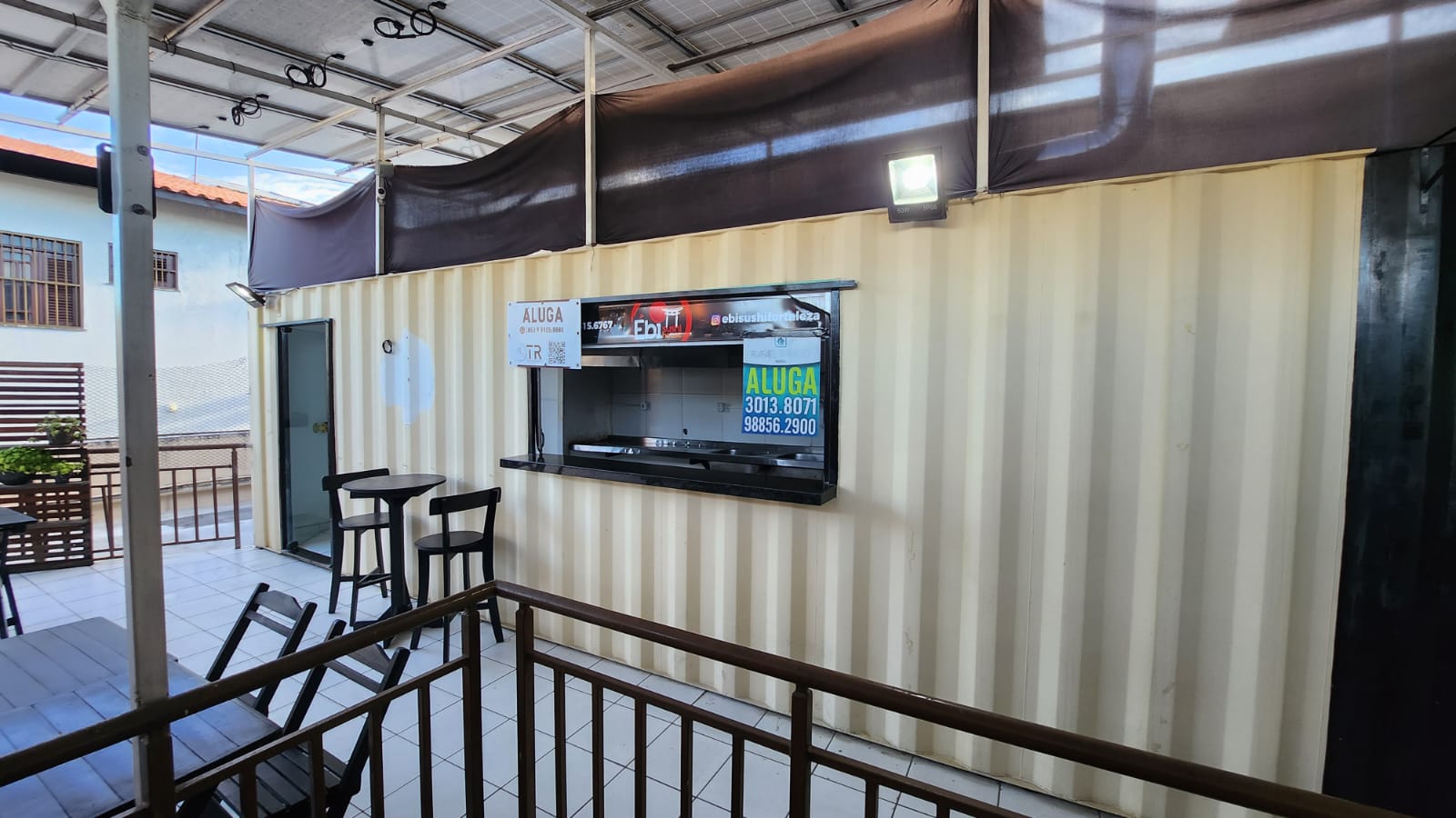 Loja em container no Lago Jacarey (LJ 104)